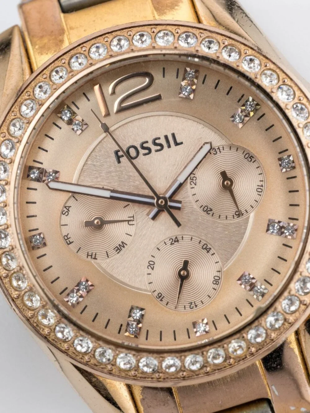 Fossil Riley ES2811 Crystal Bezel Quartz Analog Women's Watch New Battery